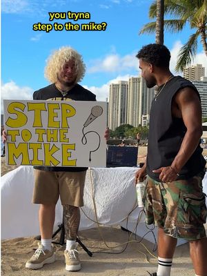 This is what bettering yourself sounds like 🎧🔥 @Futuristic #steptothemike #publicperformance #freestyle #hawaii #waikiki 