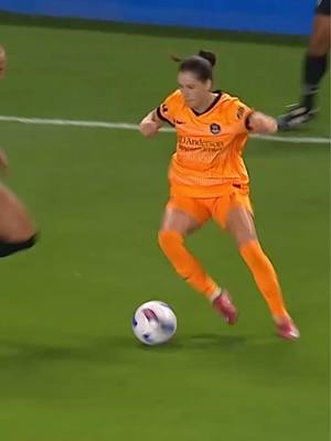 Wait for it… 🤭🪄 #NWSL #skills 