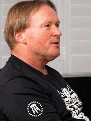 Incredible reaction from Gruden. He was disgusted by the clap