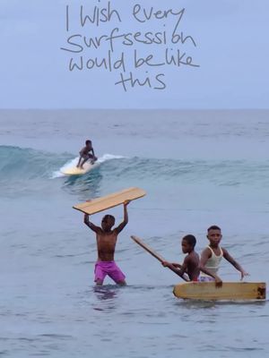 O jeito mais divertido possível de se aprender a surfar 🏄‍♂️😎 🎥 @photooja #WSLBrasil