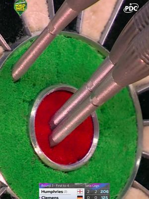 The German Giant loves the bullseye! 🤩