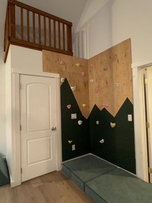 For Christmas we surprised the kids by transforming the dark, dingy room above our garage into a bright new playroom. We wanted a space where they could run, climb, and burn off energy, especially on stormy days when we're stuck inside. We still have a few more things we want to do but are so happy with how it turned out, and it's already become one of their favorite spots in the house. We The trapeze bar has been hands down the favorite part for all the kids. HIGHLY recommend bolting one to your ceiling!  #playroom #suprise #homerenk