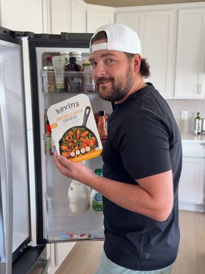 Short on time but want something better than takeout? Find Kevin’s at your local store in the refrigerated aisle @Kevin’s Natural Foods #GetThatCleanEatingFeeling #KevinsNaturalFoodsPartner 
