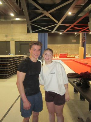 @Cocottee_ Relève le défi TikTacToe gymnastique 😂🤸‍♂️