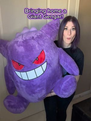 😈 Still one of my favourite moments of 2025! 🥹 Found this guy (who we dubbed “Ghost Malone”) at Toronto Comicon! It’s my largest Gengar plush to date, even larger than the Build-A-Bear and Jazwares Gengars! 🤭💜 #gengar #pokemon #pokemonplush #nintendo #pokemontiktok 