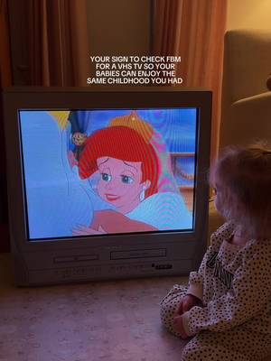 Such a great FBM find🙌✨🤭 can’t wait to watch all my favorite childhood movies on here! #fbmarketplace #fbm #fbmarketplacefinds #facebookmarketplace #vhstapes 