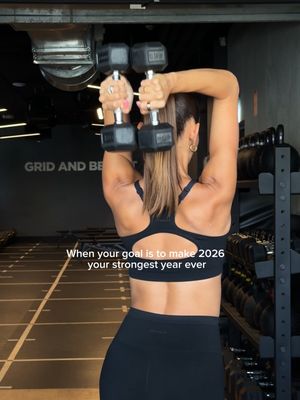 new adanola impact seamless 🤝 new year workouts #newyear#2026goals #workoutplan @dominiquelissa