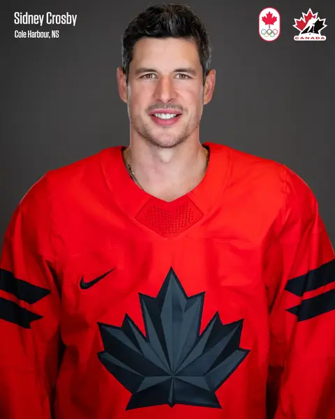 From Vancouver, BC to Cole Harbour, NS... Introducing the 25 players who will wear the Maple Leaf at #MilanoCortina2026! 🇨🇦 De Vancouver, en Colombie-Britannique, à Cole Harbour, en Nouvelle-Écosse… Voici les 25 joueurs qui porteront l’unifolié à Milan-Cortina! 🇨🇦