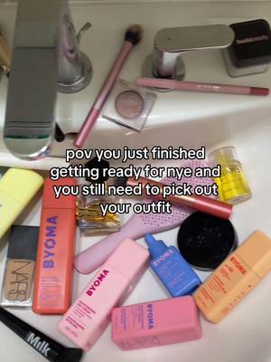 ITS HARD WORK OKAY #byoma #grwm #nye #xyzabc 