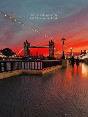 First sunrise of 2026 from London 🌆 Happy new year everyone ✨  #happy2026 . . . London sunrise, tower bridge sunrise, tower bridge London 