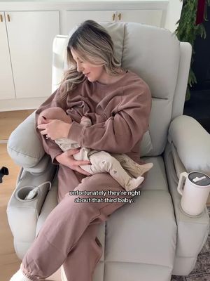 Immediate baby fever 😭😭 #MomsofTikTok #baby #babytok #thirdbaby 