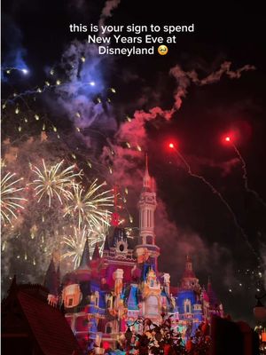wishing everyone the best 2026 may we all have a kinder year 🤍 #shanghaidisneyland #disneyland #nye #shanghai #fireworks 