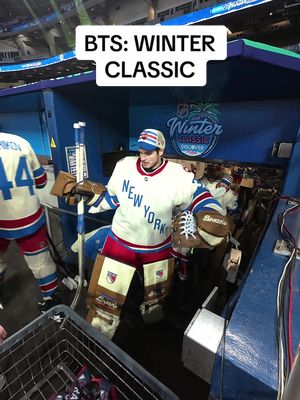 Quick pit stop 🤝 #nyr #winterclassic2026 #hockey #NHL #pitstop 