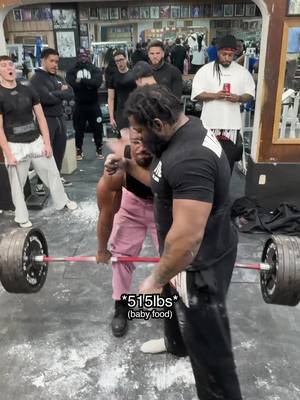 Ashton Hall trains at Diamond Gym #gym #motivation @Haddy Abdel @Ashton Hall 