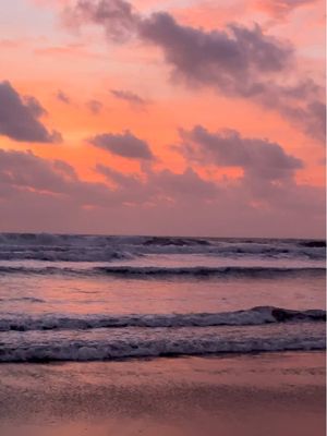 Seminyak, Bali 🇮🇩 #sunset #bali #seminyak #sunsetbali 