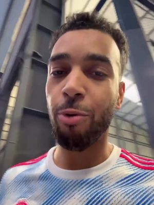 New signing 👀 