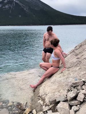 Hoping for more chilly glacier lake dips in 2026✨🫶🏻🥶 #iceplunge #glacier #alberta #adventure #canada 