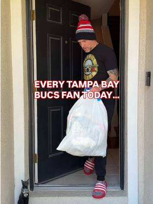 Go Saints 😅 #whodat #saints #tampabaybuccaneers #wearethekrewe #tampabay 