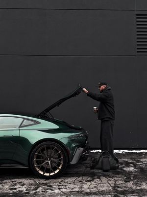 Taking out the 2026 #AstonMartin Vantage S ☕️ @Aston Martin #AstonMartin #carreview #Lifestyle 