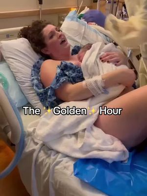 The Golden Hour ✨ That first hour after birth isn’t just special - it’s powerful. Skin-to-skin helps baby feel safe, supports regulation, and strengthens bonding from the very beginning. When possible, protecting this time can make a lasting difference for both baby and mom 🤍 #goldenhour #newbaby #newborn 