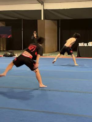 SYNCED TO PERFECTION 😮‍💨🔥 #tricking #sports #viral #fyp #flipping 
