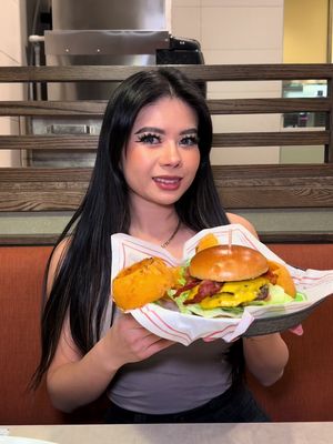 📍 @farmerboysfood  Surprise, AZ  Tried the new Farmer Boys in Surprise and honestly… everything was hitting. Breakfast all day, fresh ingredients, and the HOG Heaven Burrito is a MUST. #farmerboys #surpriseaz #farmfresheats #foodreview #madetoorder  