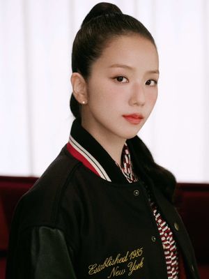 @JISOO wears our Lunar New Year 2026 capsule #JISOO #lunarnewyear #tommyhilfiger #lunarnewyear2026 