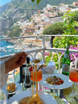 You & Me, summer in Italy? 🛵🇮🇹🍹 #amalficoast #europe #eurosummer 