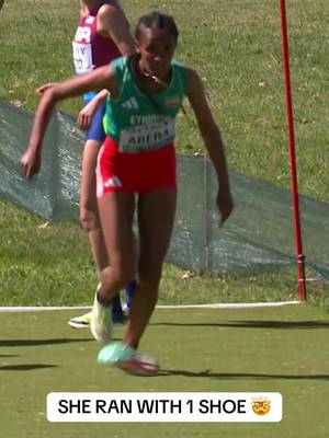 One shoe, no problem 😌 🇪🇹’s Birri Abera committed to securing silver in the mixed team relay at the #WorldCrossCountry Championships in 2024 🔥