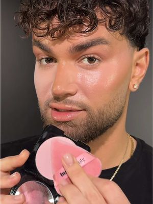 DOs and DONTs for a FLAWLESS undereye with the @Huda Beauty easy bake pressed powder 👀…. Don’t worry, there’s more coming 🤫 A D  #makeup #makeupartist #beauty #beautyhacks #concealer 