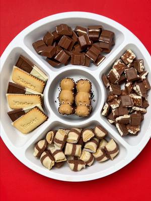 The Kinder Platter 🍫❤️ #kinder#asmr #restock