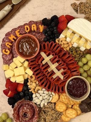 The big game deserves a big board!  🏈 👉 Boar’s Head® Sandwich Style Pepperoni 👉 Boar’s Head® Uncured Sopressata Grande 👉 Boar’s Head® Uncured Bianco D’Oro® Salame  👉 Boar’s Head® Vermont Cheddar Cheese 👉 Boar’s Head® French Brie Cheese 👉 Boar’s Head® Picante Provolone Cheese #BoarsHead #Foodie #Deli #Charcuterie #CharcuterieBoard 