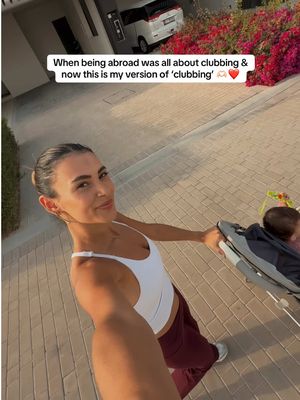 I love being a cool fun auntie ❤️🤘🏻 I remember the days where I would go away on holiday to go beach clubs and party, and now I enjoy being in the sun with my family & taking my little niece out 🫶🏻🥹 oh how times have changed !! But I love it 