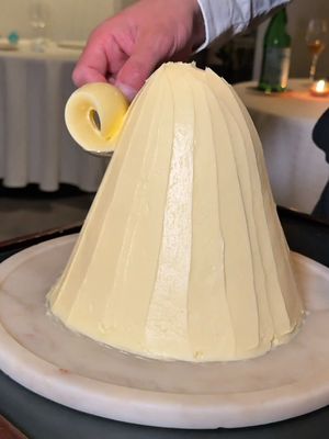 You can have as much bread and butter as you want at Guy Savoy! #bread #butter #frenchfood 