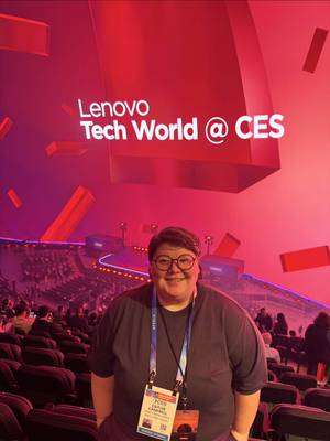 Come with me to @Lenovo Tech World to see their new announcements! #LenovoTechWorld #LenovoPartner 