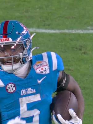 LACY UP THE MIDDLE AND TO THE HOUSE ⚡️ @olemissfootball x 📺 ESPN @cfbplayoff #HottyToddy #CollegeFootball #CFBPlayoffSemifinal #SEC #SECFB @fiestabowl