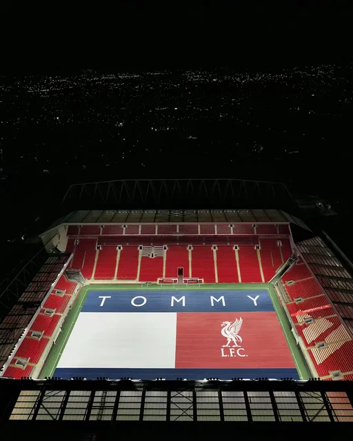 The ultimate reveal. Our biggest flag ever, marking the start of a new era with Liverpool FC. @Liverpool FC @Liverpool FC Women #liverpoolfc #tommyhilfiger 