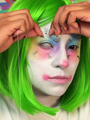 jugando con lo que significa “un maquillaje”🪡🧵 #threadedmakeup 