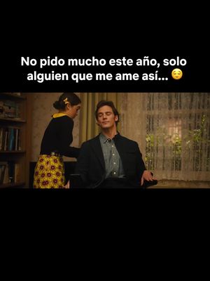 Ya me metí debajo de la mesa en Año Nuevo. 2026, haz lo tuyo. ✨ 'Yo antes de ti', disponible ahora en Netflix. #MediasDeAbejita #YoAntesDeTi #ParaTiii #Netflix