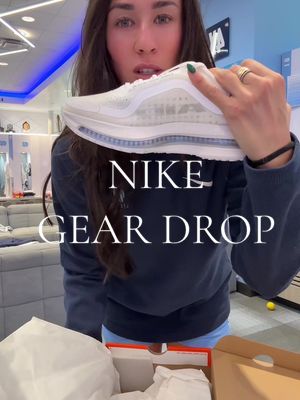 UNC LACROSSE SPRING GEAR DROP! shout out to the BEST partners in the game @Nike @NikeLacrosse @stxwlax #gear #athlete #gearhaul #lacrosse #nike 