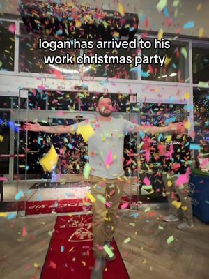 lets get this party started #4logan #topgolf #christmasparty @Logan Phillips 