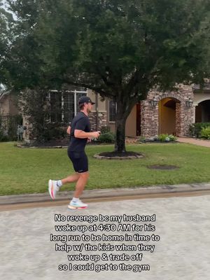 It’s giving “never settle” for a gym girlie #hudbandandwife #fitcouple #morningroutine 