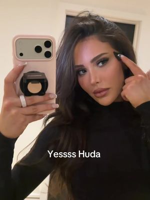 Huda my queen #hudabeauty #pressedpowder #huda #makeup #fyp