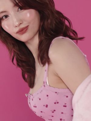 It's MOMO's world and we're just living in it.  @TWICE   #VSPINK #TWICE #MOMO 