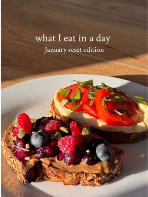 what I eat in a day - January reset edition 🫚🥬✨ #whatieatinaday #fulldayofeating #healthy #hormonebalancing #fyp 