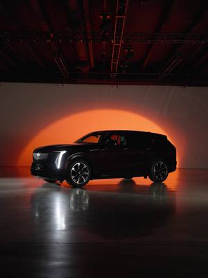 Delight in unexpected details and impressive architecture. — Contemplez des détails inattendus et une architecture remarquable.  #ESCALADEIQ #tiktokautos