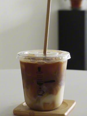 Banana milk + coffee ☕️  Tell me what you want me to make I’ll make it for you on my next video 🫡 Recipe for this drink - banana milk 🥛  - 1 shot espresso ☕️  - 1 cup of ice 🧊  #coffee #banana