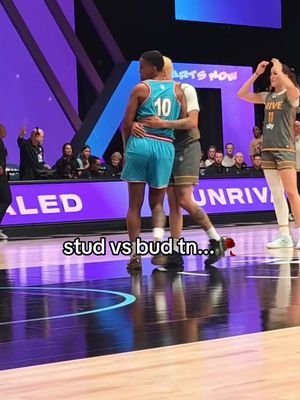 tearing families apart😭😭😭😭 #unrivaled #studbudz #natishahiedeman #courtneywilliams 