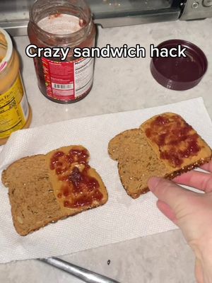 Life changing 🥪  . . #LifeHack #sandwich #fyp #pbj #viral
