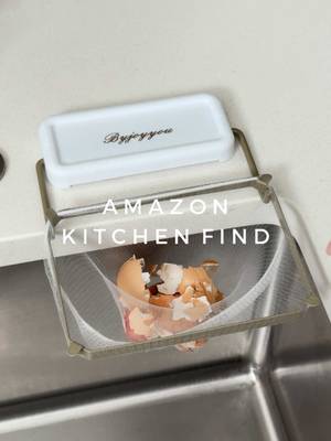 Amazon kitchen find 🚰🍓 • • You can attach this in seconds. It catches leftover food scraps, wash your fruit, drains liquid and keeps my sink clean without clogging. #amazonhome #KitchenHacks #kitchen #asmr #gadgets 